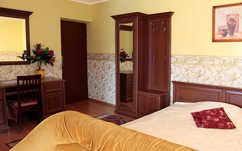 Hotel Mily Krosno Bilik gambar