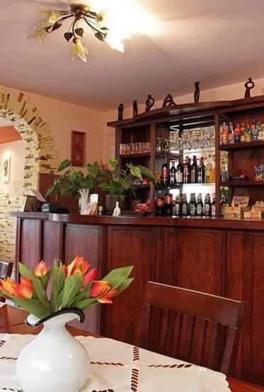 Hotel Mily Krosno Luaran gambar